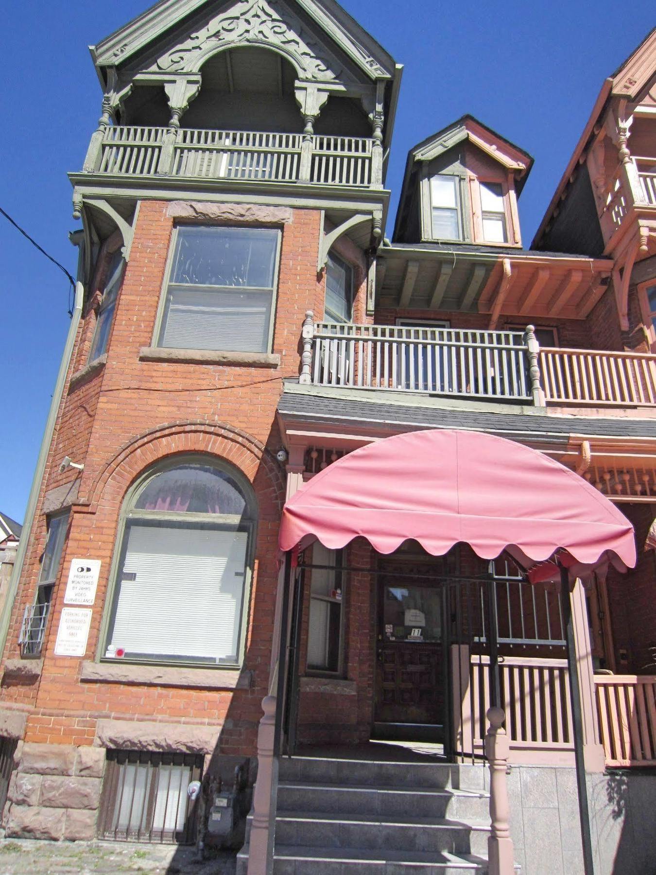Spadina 11 Guesthouse トロント エクステリア 写真